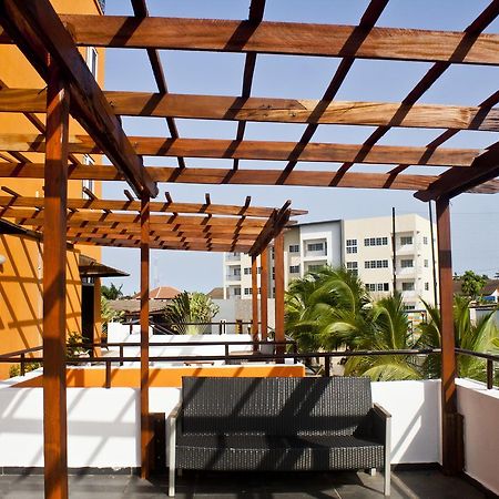 M Suites Hotel Accra Ngoại thất bức ảnh