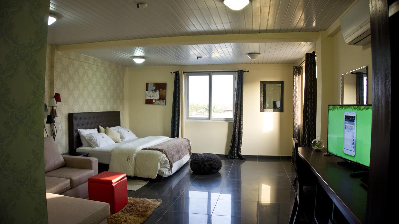 M Suites Hotel Accra Phòng bức ảnh