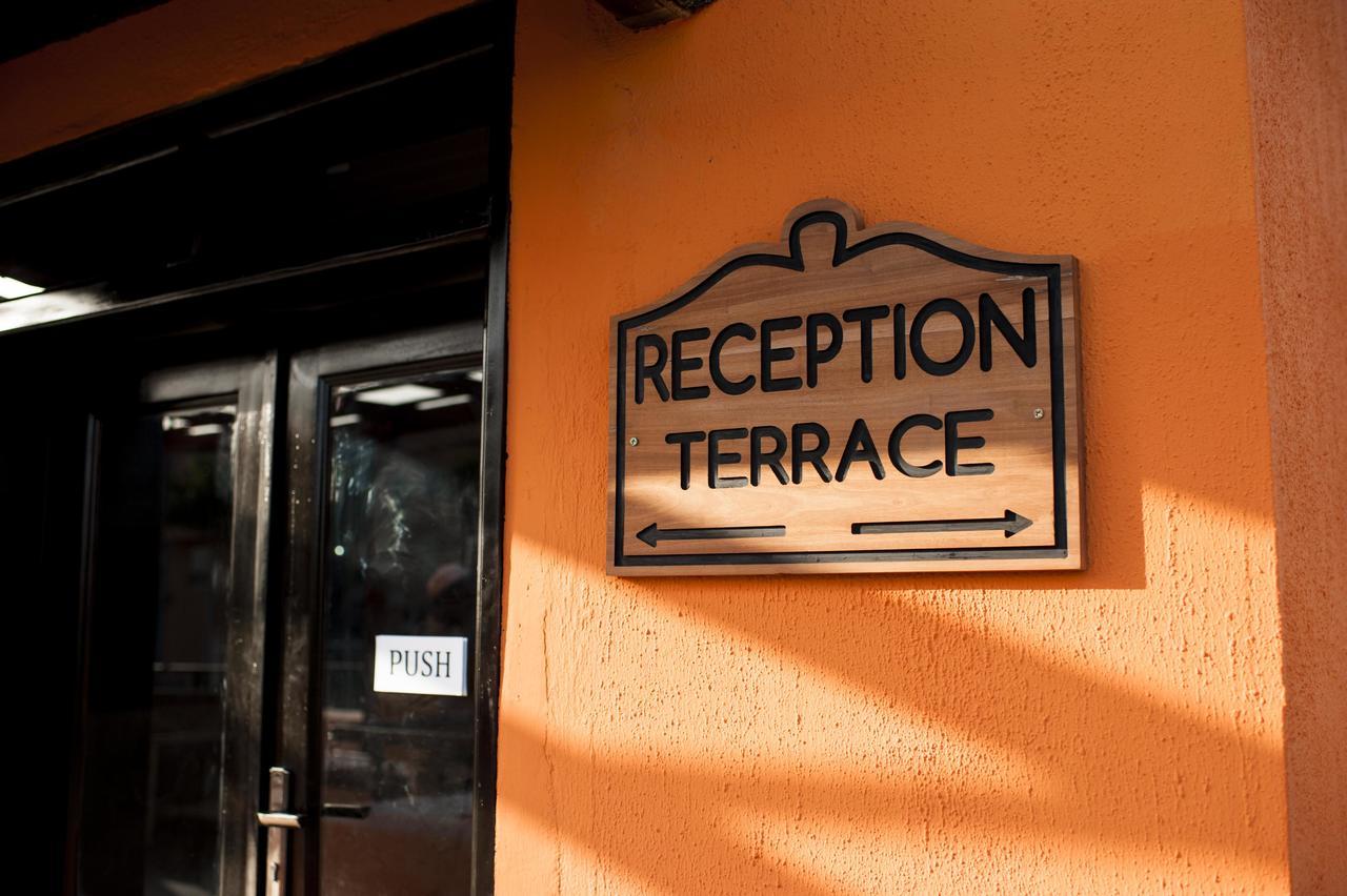 M Suites Hotel Accra Ngoại thất bức ảnh