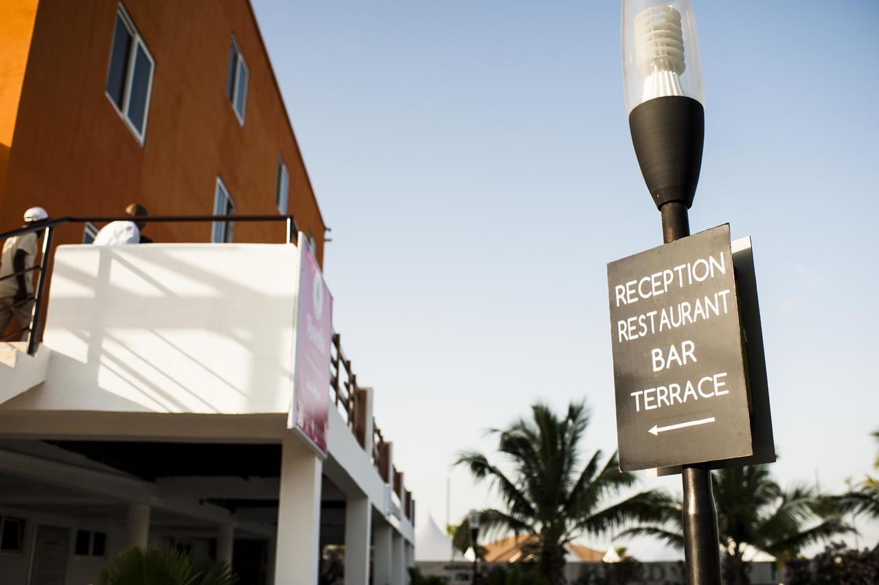 M Suites Hotel Accra Ngoại thất bức ảnh